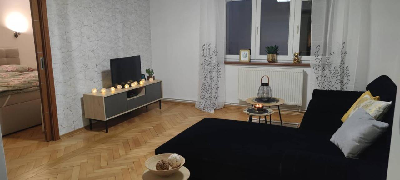 דירות פארדוביצה Apartman Visnovka מראה חיצוני תמונה
